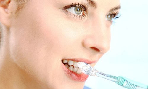 Регулярная чистка зубов поможет защититься от онкологии